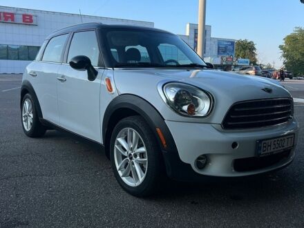 Білий Міні Cooper, об'ємом двигуна 1.6 л та пробігом 120 тис. км за 9600 $, фото 1 на Automoto.ua