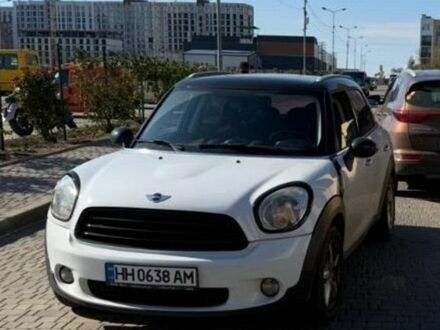 Белый Мини Купер, объемом двигателя 2 л и пробегом 151 тыс. км за 12000 $, фото 1 на Automoto.ua
