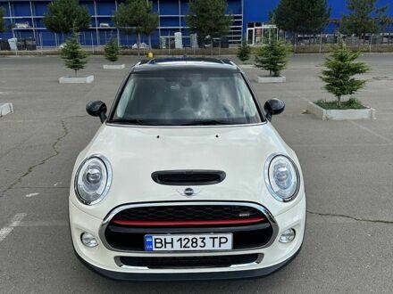 Білий Міні Cooper, об'ємом двигуна 1.5 л та пробігом 86 тис. км за 13000 $, фото 1 на Automoto.ua