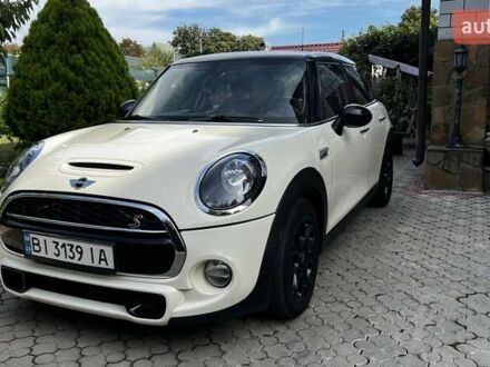 Міні Cooper 2015 у Кременчуге на Automoto.ua Білий Міні Cooper, об'ємом двигуна 2 л та пробігом 109 тис. км за 15000 $, фото 1 на Automoto.ua