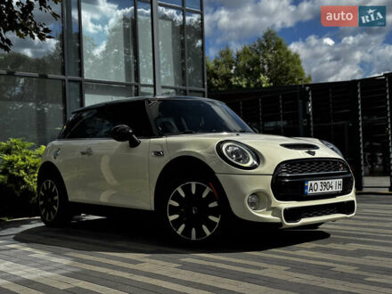 Білий Міні Cooper, об'ємом двигуна 2 л та пробігом 120 тис. км за 23200 $, фото 1 на Automoto.ua