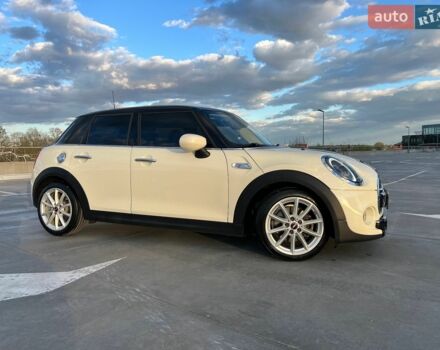 Білий Міні Cooper, об'ємом двигуна 2 л та пробігом 67 тис. км за 19999 $, фото 1 на Automoto.ua