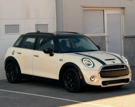 Белый Мини Купер, объемом двигателя 2 л и пробегом 27 тыс. км за 6500 $, фото 1 на Automoto.ua