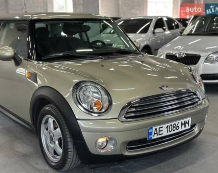 Бежевий Міні Cooper, об'ємом двигуна 1.6 л та пробігом 163 тис. км за 6999 $, фото 8 на Automoto.ua