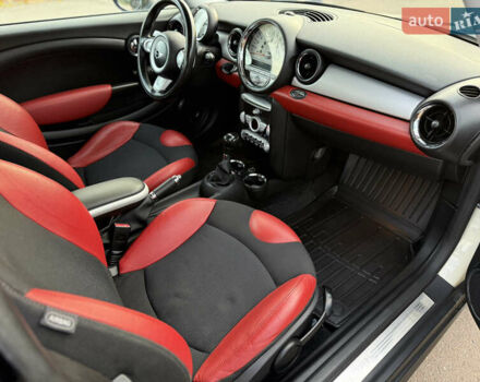 Бежевый Мини Купер, объемом двигателя 1.6 л и пробегом 141 тыс. км за 6900 $, фото 10 на Automoto.ua