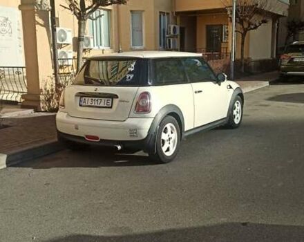 Бежевый Мини Купер, объемом двигателя 1.4 л и пробегом 181 тыс. км за 5000 $, фото 4 на Automoto.ua