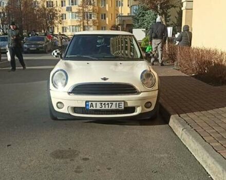 Бежевый Мини Купер, объемом двигателя 1.4 л и пробегом 181 тыс. км за 5000 $, фото 1 на Automoto.ua