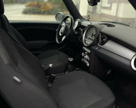 Бежевий Міні Cooper, об'ємом двигуна 1.6 л та пробігом 350 тис. км за 3000 $, фото 8 на Automoto.ua