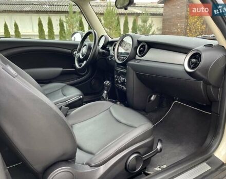 Бежевий Міні Cooper, об'ємом двигуна 1.6 л та пробігом 110 тис. км за 8199 $, фото 102 на Automoto.ua