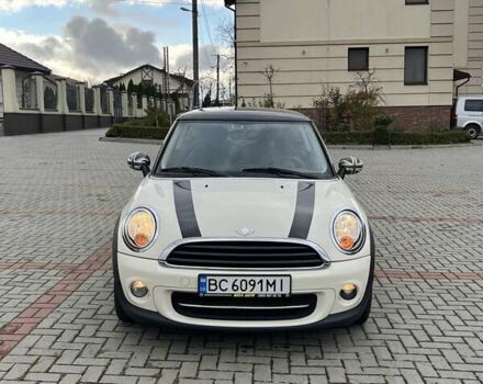 Бежевий Міні Cooper, об'ємом двигуна 1.6 л та пробігом 110 тис. км за 8199 $, фото 2 на Automoto.ua