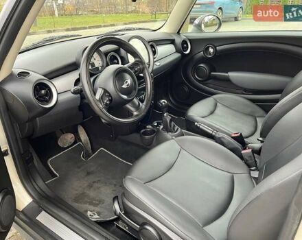 Бежевий Міні Cooper, об'ємом двигуна 1.6 л та пробігом 110 тис. км за 8199 $, фото 68 на Automoto.ua