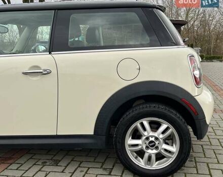 Бежевий Міні Cooper, об'ємом двигуна 1.6 л та пробігом 110 тис. км за 8199 $, фото 48 на Automoto.ua