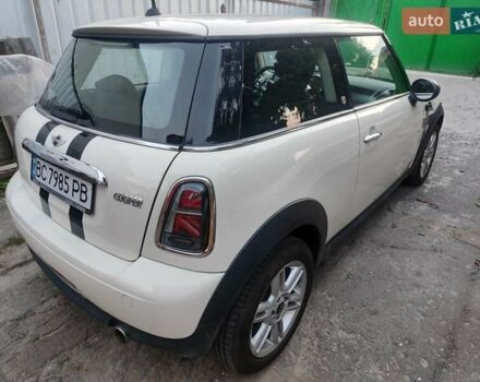 Бежевий Міні Cooper, об'ємом двигуна 1.6 л та пробігом 138 тис. км за 8500 $, фото 1 на Automoto.ua