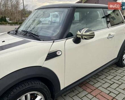 Бежевий Міні Cooper, об'ємом двигуна 1.6 л та пробігом 110 тис. км за 8199 $, фото 32 на Automoto.ua