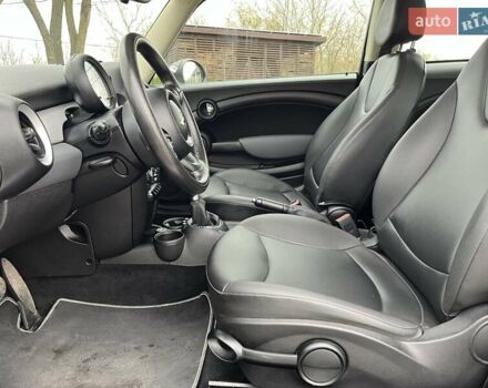 Бежевий Міні Cooper, об'ємом двигуна 1.6 л та пробігом 110 тис. км за 8199 $, фото 105 на Automoto.ua