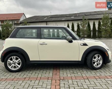 Бежевий Міні Cooper, об'ємом двигуна 1.6 л та пробігом 110 тис. км за 8199 $, фото 6 на Automoto.ua