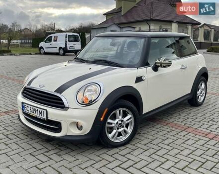 Бежевий Міні Cooper, об'ємом двигуна 1.6 л та пробігом 110 тис. км за 8199 $, фото 17 на Automoto.ua