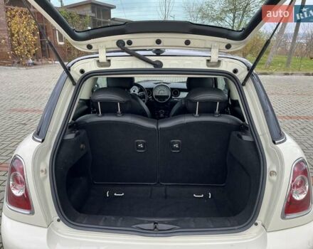 Бежевий Міні Cooper, об'ємом двигуна 1.6 л та пробігом 110 тис. км за 8199 $, фото 98 на Automoto.ua