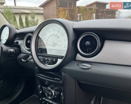Бежевий Міні Cooper, об'ємом двигуна 1.6 л та пробігом 110 тис. км за 8199 $, фото 95 на Automoto.ua