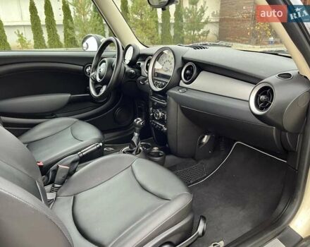 Бежевий Міні Cooper, об'ємом двигуна 1.6 л та пробігом 110 тис. км за 8199 $, фото 86 на Automoto.ua