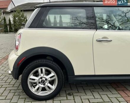 Бежевий Міні Cooper, об'ємом двигуна 1.6 л та пробігом 110 тис. км за 8199 $, фото 46 на Automoto.ua