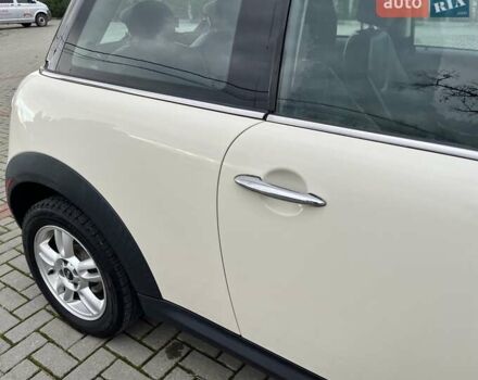 Бежевий Міні Cooper, об'ємом двигуна 1.6 л та пробігом 110 тис. км за 8199 $, фото 43 на Automoto.ua