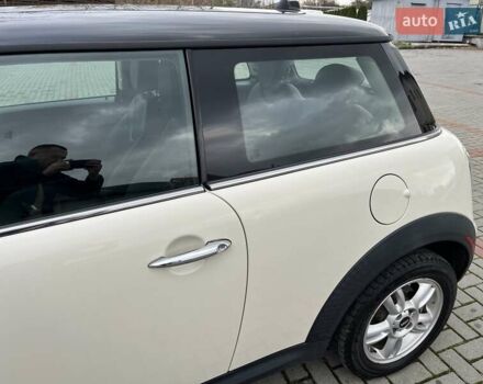 Бежевий Міні Cooper, об'ємом двигуна 1.6 л та пробігом 110 тис. км за 8199 $, фото 34 на Automoto.ua
