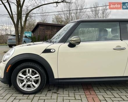 Бежевий Міні Cooper, об'ємом двигуна 1.6 л та пробігом 110 тис. км за 8199 $, фото 47 на Automoto.ua