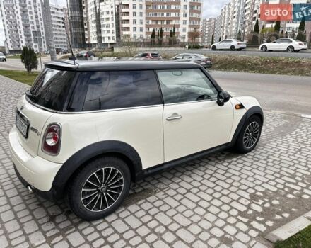 Бежевий Міні Cooper, об'ємом двигуна 2 л та пробігом 202 тис. км за 7777 $, фото 23 на Automoto.ua