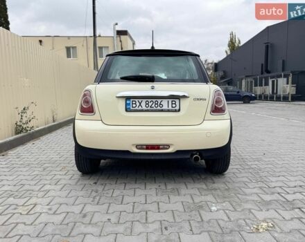 Бежевий Міні Cooper, об'ємом двигуна 1.6 л та пробігом 190 тис. км за 7799 $, фото 10 на Automoto.ua