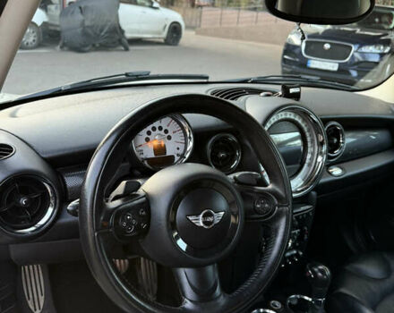 Бежевый Мини Купер, объемом двигателя 2 л и пробегом 119 тыс. км за 11200 $, фото 15 на Automoto.ua
