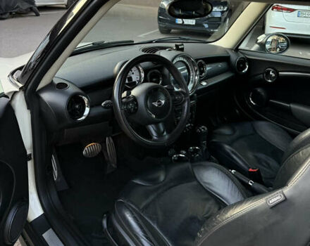 Бежевый Мини Купер, объемом двигателя 2 л и пробегом 119 тыс. км за 11200 $, фото 9 на Automoto.ua