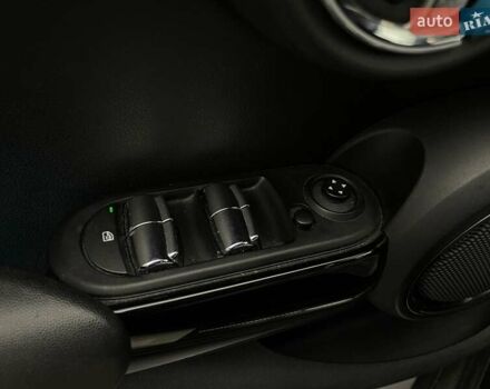 Бежевый Мини Купер, объемом двигателя 1.5 л и пробегом 110 тыс. км за 11798 $, фото 14 на Automoto.ua