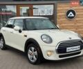 Бежевий Міні Cooper, об'ємом двигуна 1.5 л та пробігом 224 тис. км за 8999 $, фото 1 на Automoto.ua