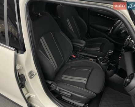 Бежевый Мини Купер, объемом двигателя 1.5 л и пробегом 110 тыс. км за 11798 $, фото 20 на Automoto.ua