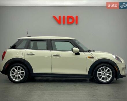 Бежевый Мини Купер, объемом двигателя 1.5 л и пробегом 110 тыс. км за 11798 $, фото 3 на Automoto.ua