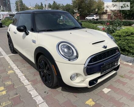 Бежевий Міні Cooper, об'ємом двигуна 2 л та пробігом 77 тис. км за 12899 $, фото 11 на Automoto.ua