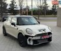 Бежевий Міні Cooper, об'ємом двигуна 2 л та пробігом 119 тис. км за 8500 $, фото 1 на Automoto.ua