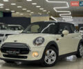 Бежевий Міні Cooper, об'ємом двигуна 1.5 л та пробігом 173 тис. км за 8799 $, фото 1 на Automoto.ua