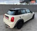 Бежевый Мини Купер, объемом двигателя 2 л и пробегом 119 тыс. км за 8500 $, фото 3 на Automoto.ua