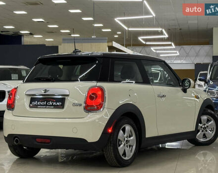 Бежевий Міні Cooper, об'ємом двигуна 1.5 л та пробігом 173 тис. км за 8799 $, фото 8 на Automoto.ua