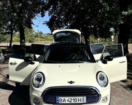 Бежевий Міні Cooper, об'ємом двигуна 1.5 л та пробігом 57 тис. км за 14800 $, фото 13 на Automoto.ua
