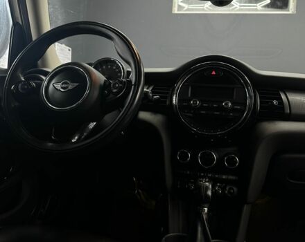 Бежевый Мини Купер, объемом двигателя 1.5 л и пробегом 207 тыс. км за 12300 $, фото 2 на Automoto.ua