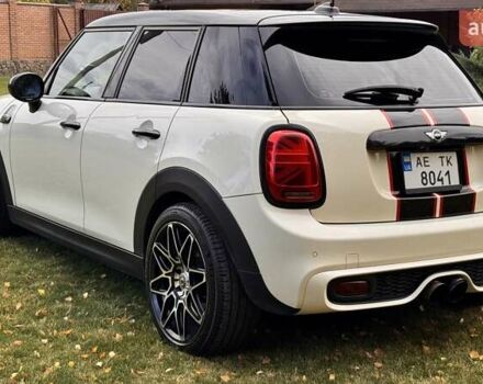 Бежевый Мини Купер, объемом двигателя 2 л и пробегом 95 тыс. км за 16000 $, фото 6 на Automoto.ua