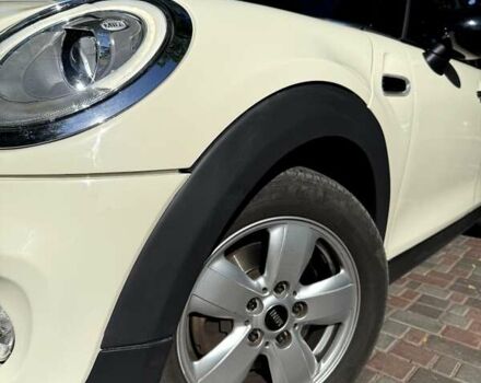 Бежевий Міні Cooper, об'ємом двигуна 1.5 л та пробігом 57 тис. км за 14800 $, фото 16 на Automoto.ua