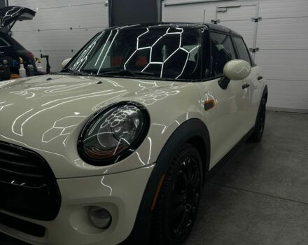 Бежевый Мини Купер, объемом двигателя 1.5 л и пробегом 207 тыс. км за 12300 $, фото 4 на Automoto.ua