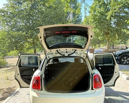 Бежевий Міні Cooper, об'ємом двигуна 1.5 л та пробігом 57 тис. км за 14800 $, фото 14 на Automoto.ua