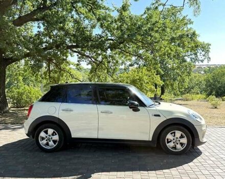 Бежевий Міні Cooper, об'ємом двигуна 1.5 л та пробігом 57 тис. км за 14800 $, фото 1 на Automoto.ua