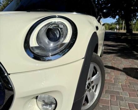 Бежевий Міні Cooper, об'ємом двигуна 1.5 л та пробігом 57 тис. км за 14800 $, фото 5 на Automoto.ua