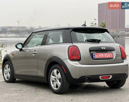 Бежевий Міні Cooper, об'ємом двигуна 1.5 л та пробігом 107 тис. км за 11500 $, фото 5 на Automoto.ua